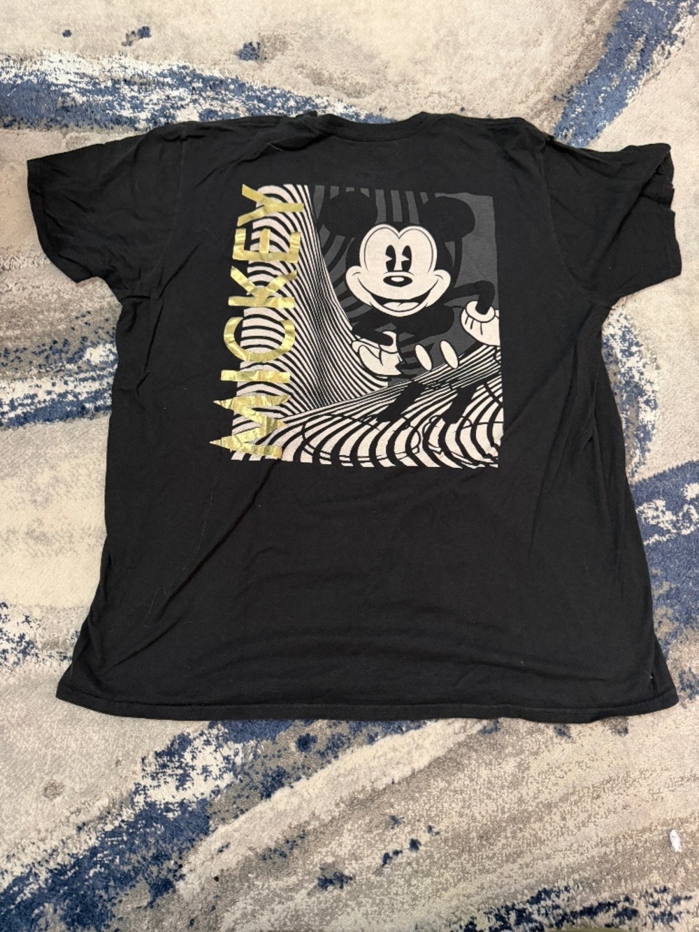Disney World Mickey Mouse Women XL Black Graphic T-Shirt Gold